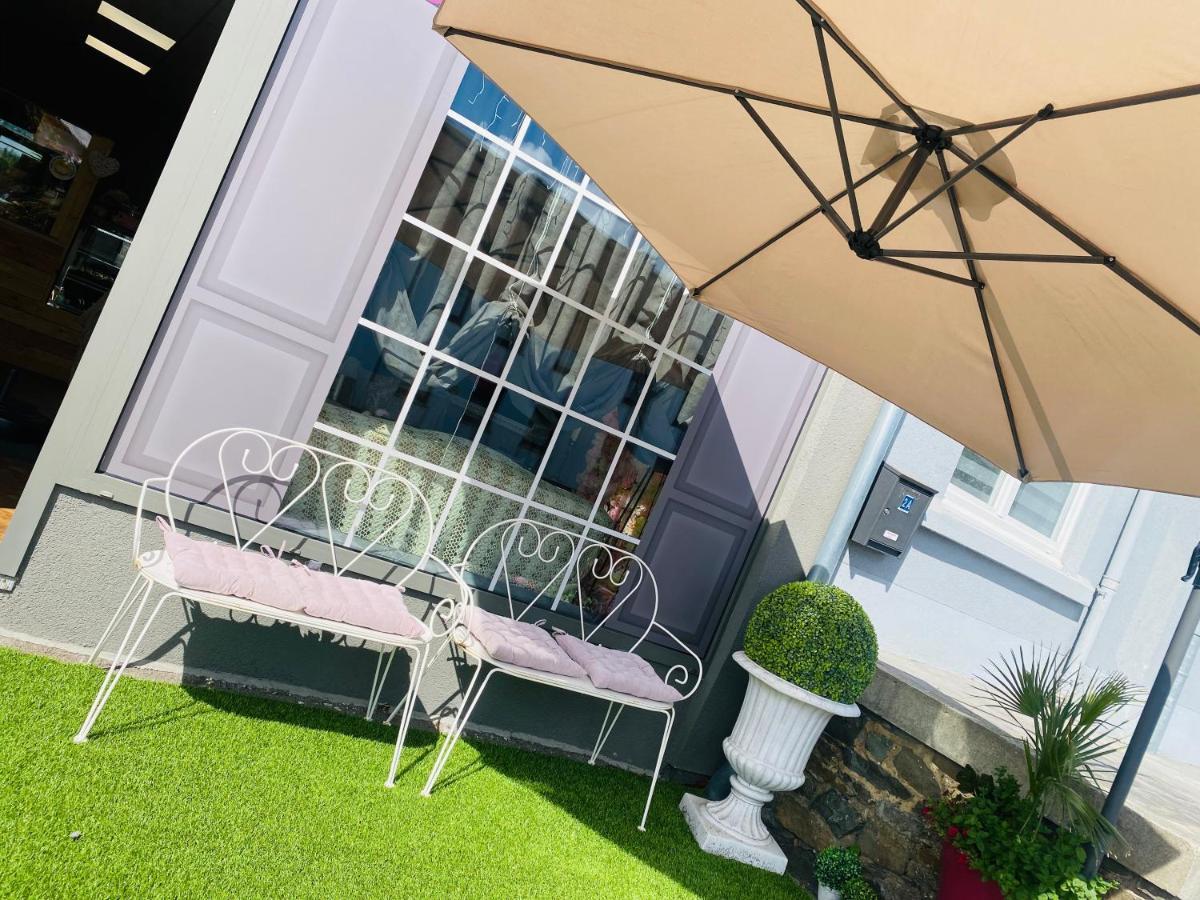 Family Room Libramont-Chevigny Bagian luar foto